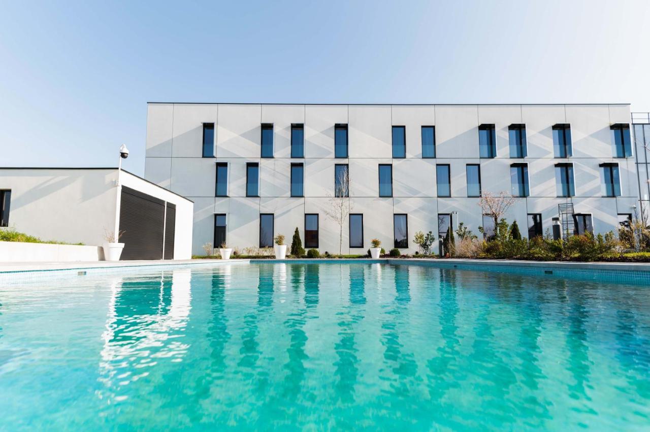 Hotel Dali Val D'Europe شانتيلو أو بْري المظهر الخارجي الصورة